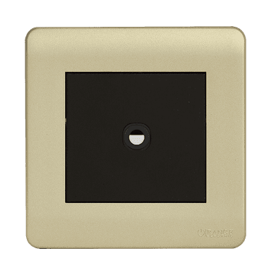 SCINTILLA 1Gang 25Amp Flex Outlet B/Matte with Gld/Matte Surround